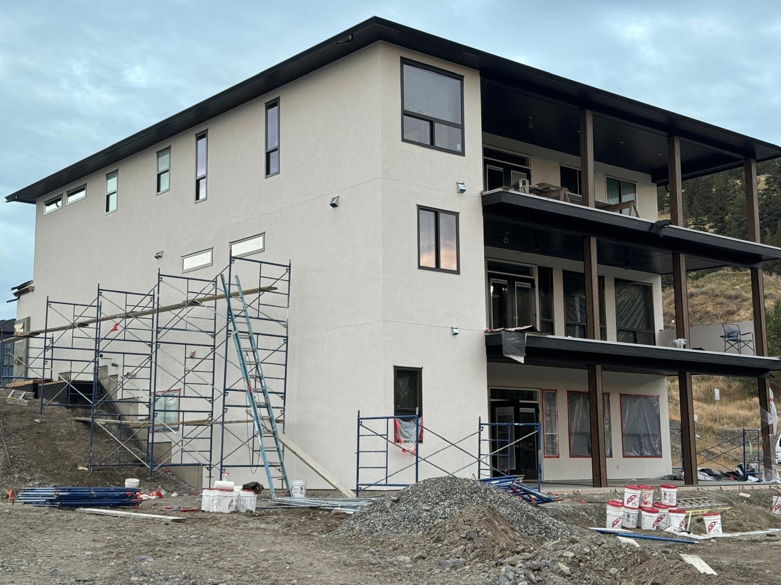 Client project image 46 — Uppal Stucco & Plastering Ltd